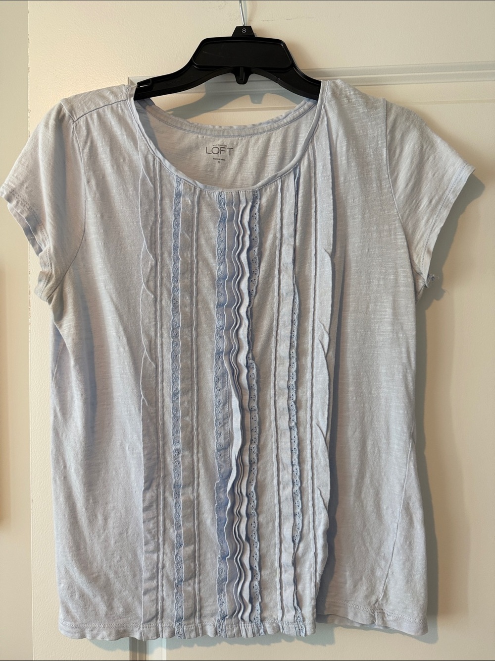 LOFT Pale Blue Pintuck & Lace Cap Sleeve Top
